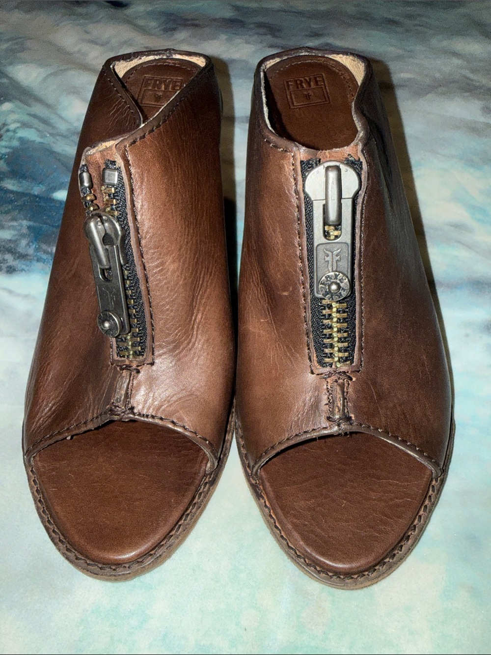 Frye Women’s Izzy Brown Leather Heeled Mule Clogs
